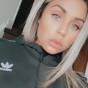 Meet your Posher, Kendra